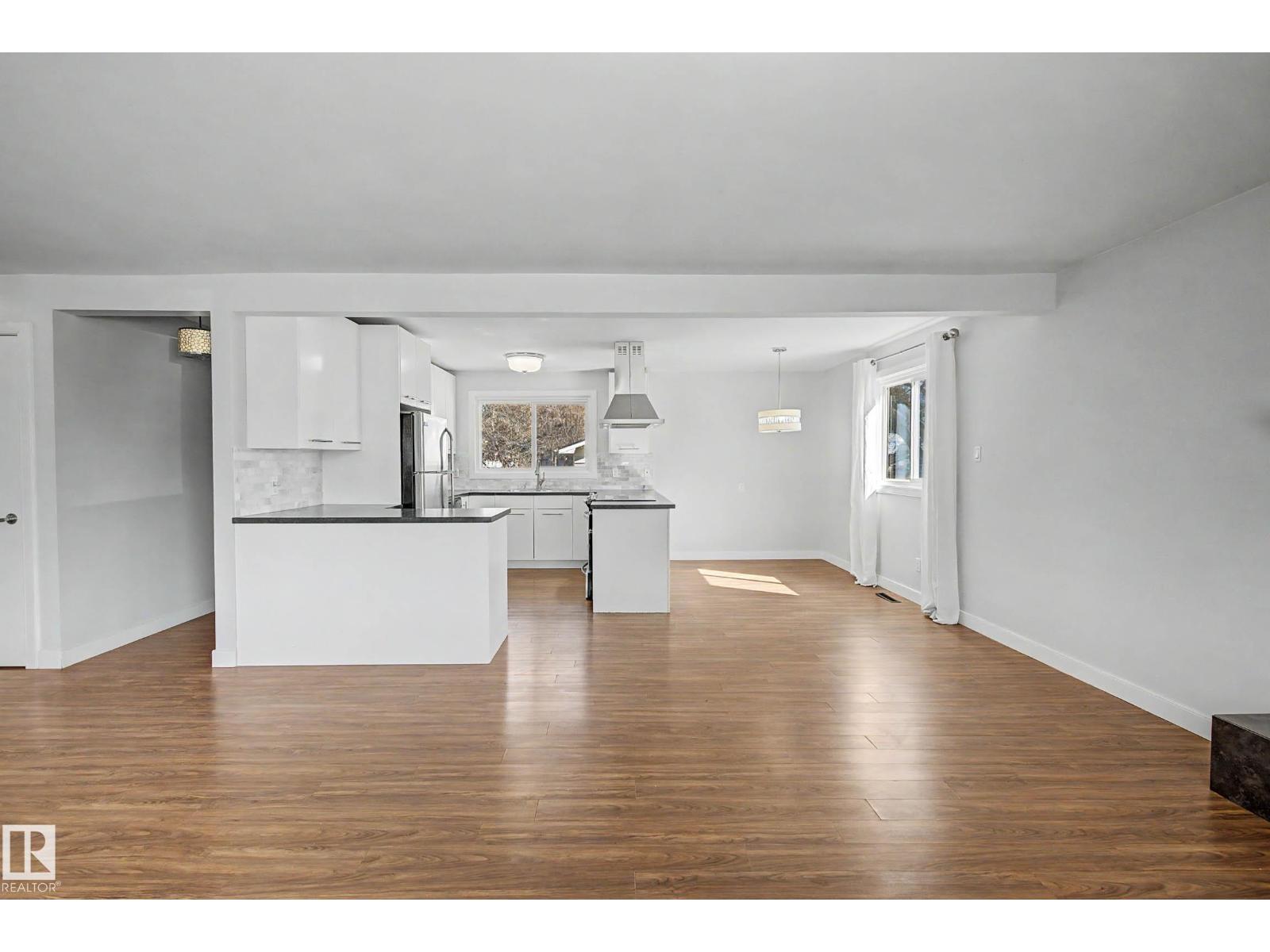 7815 156 ST NW, Edmonton