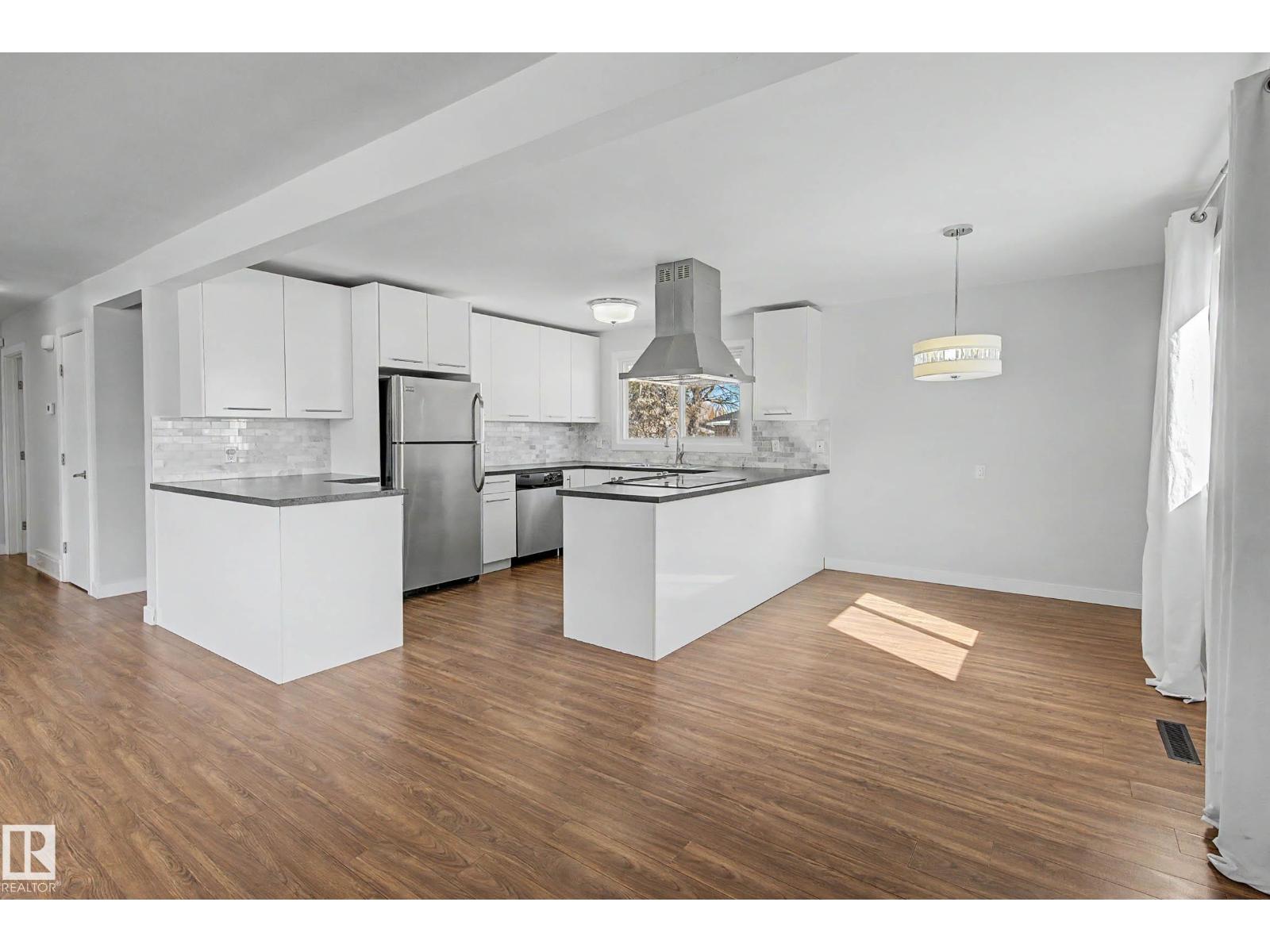 7815 156 ST NW, Edmonton