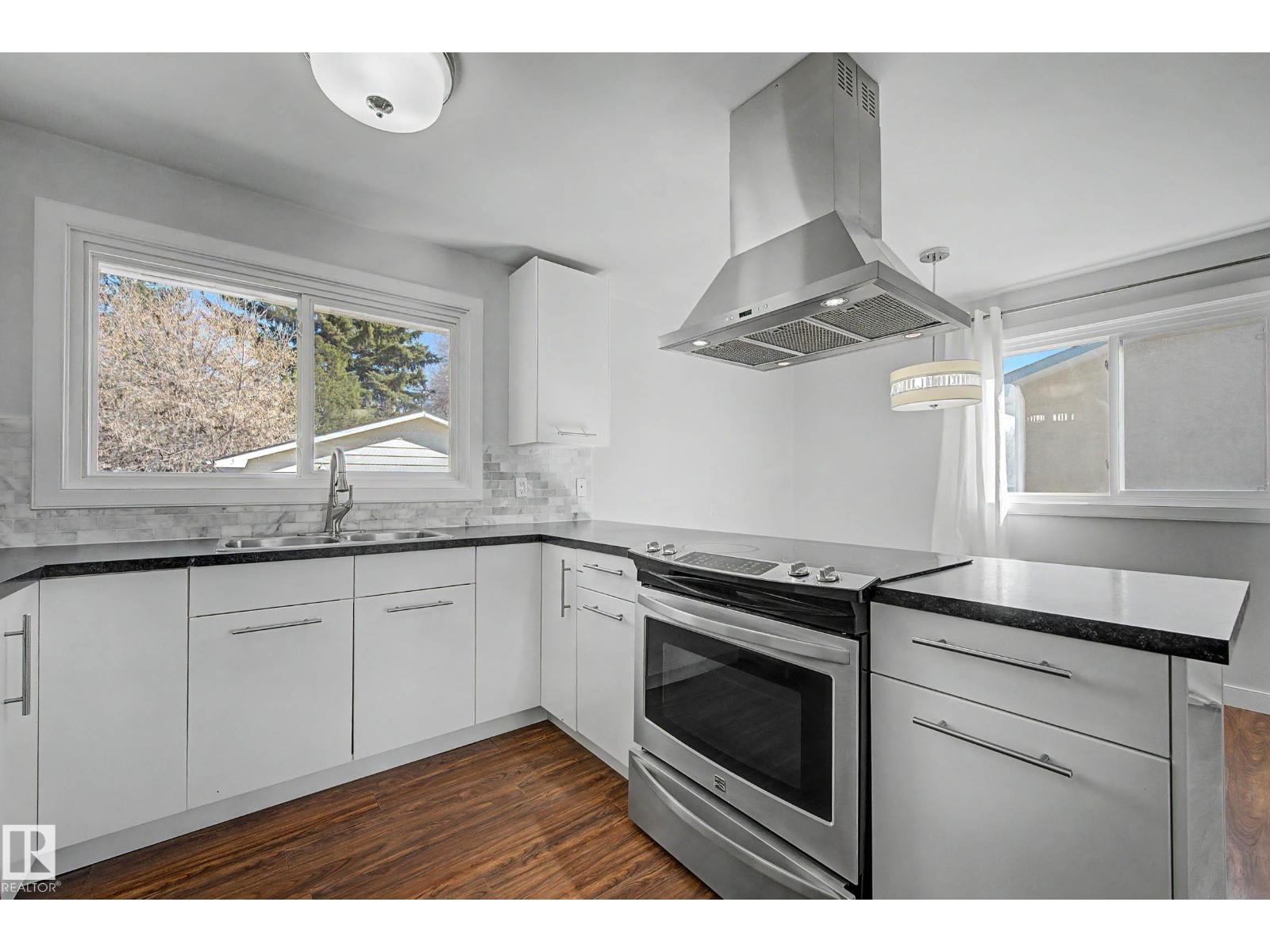 7815 156 ST NW, Edmonton