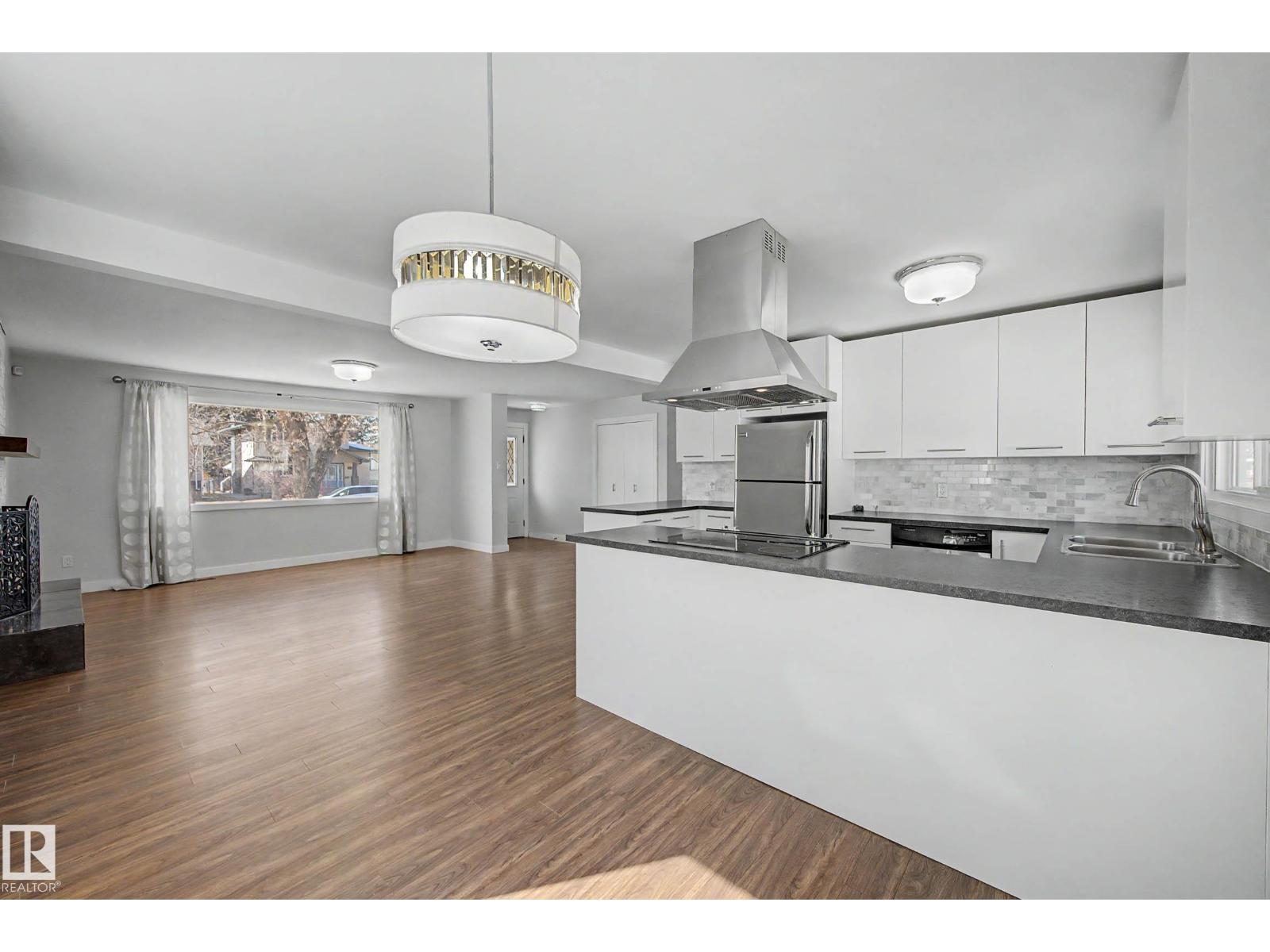 7815 156 ST NW, Edmonton