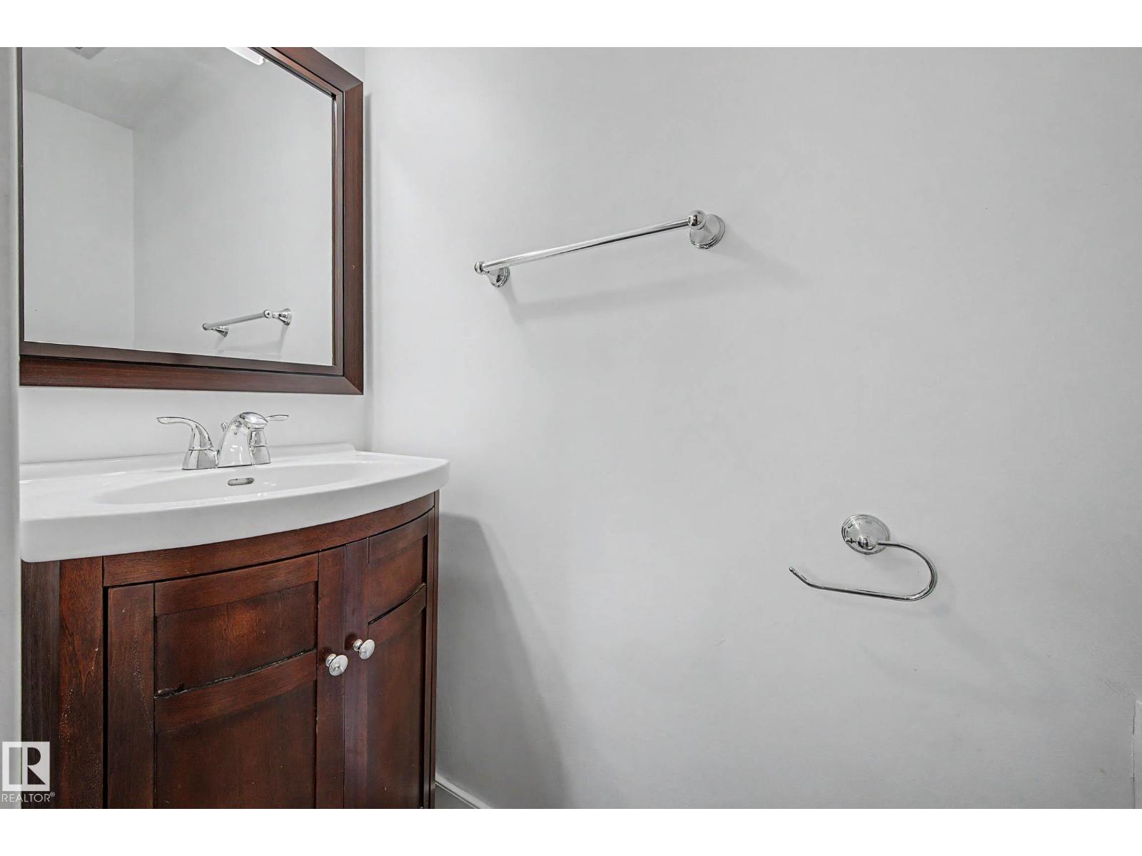 7815 156 ST NW, Edmonton