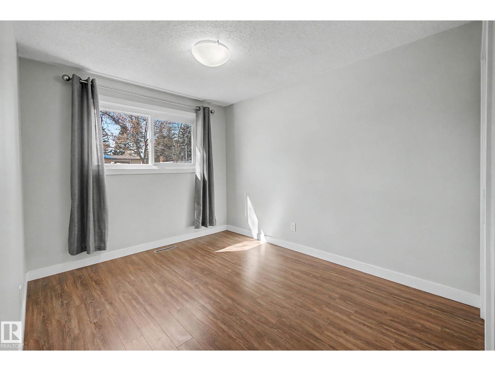 7815 156 ST NW, Edmonton