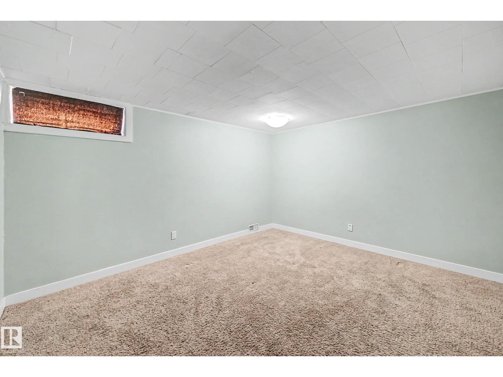 7815 156 ST NW, Edmonton