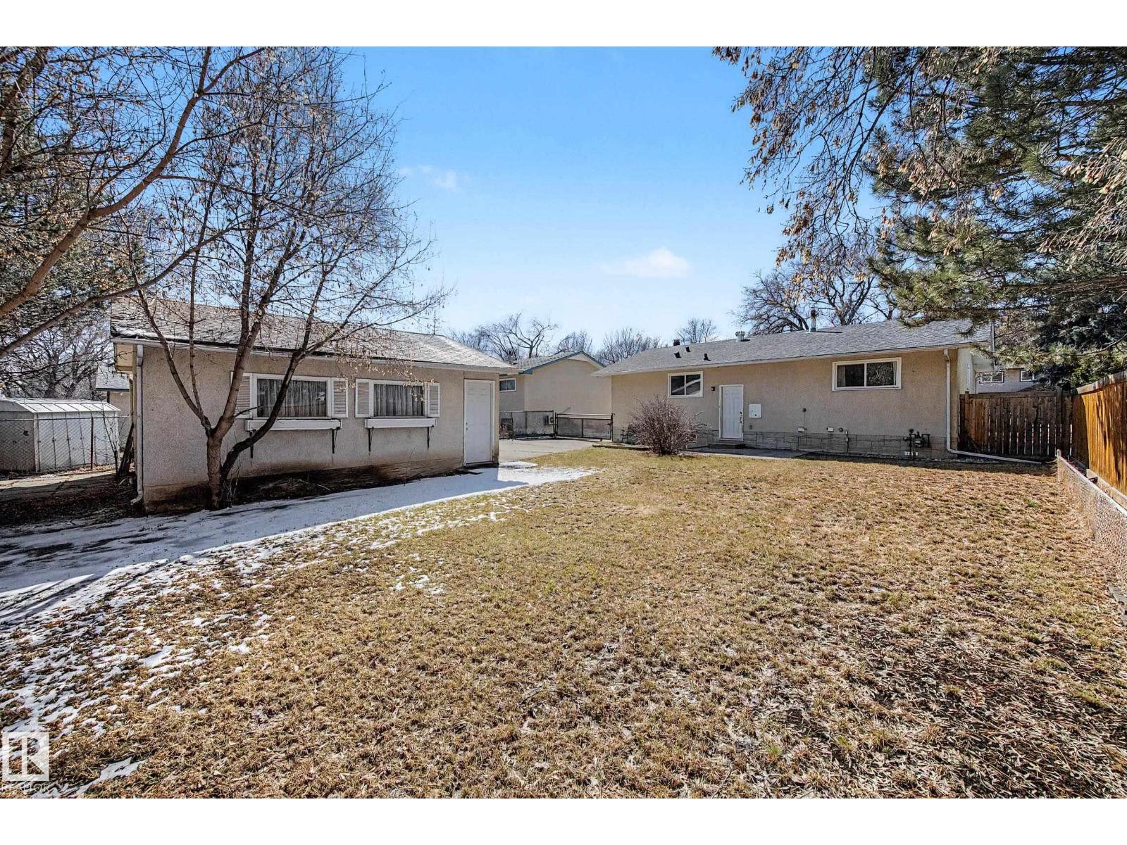 7815 156 ST NW, Edmonton