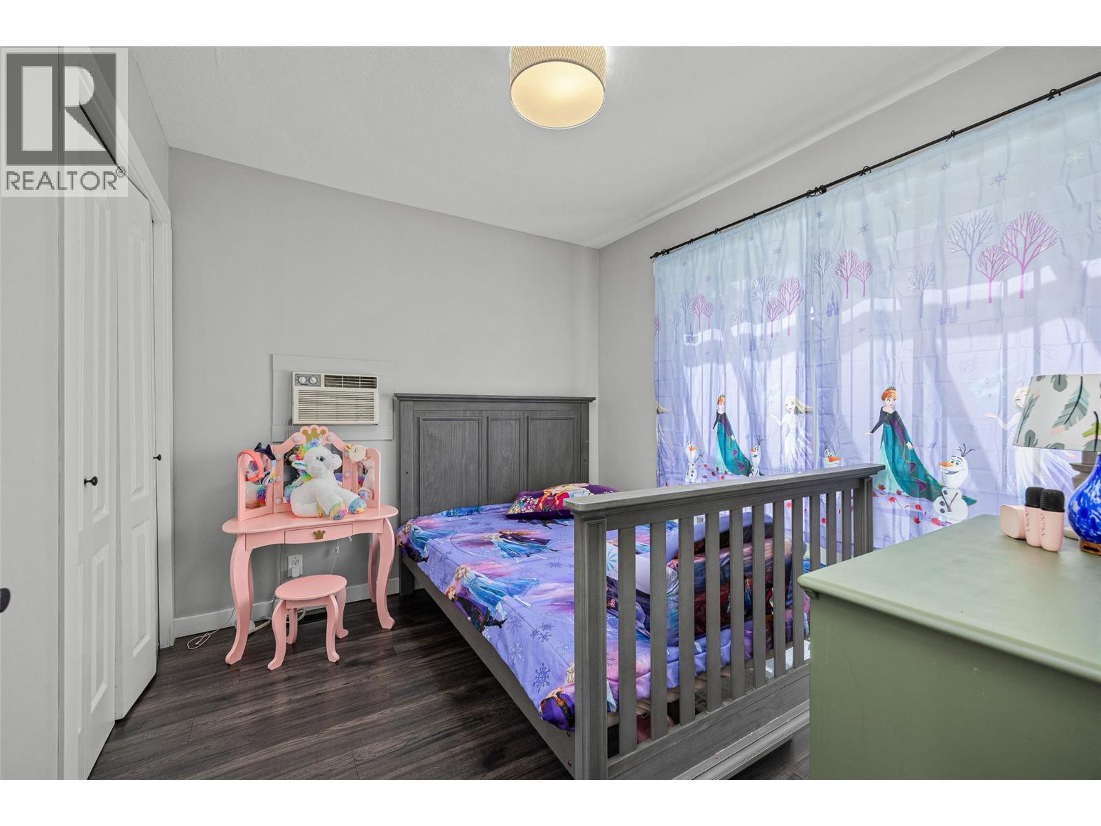 949 Grenfell Court, Kelowna