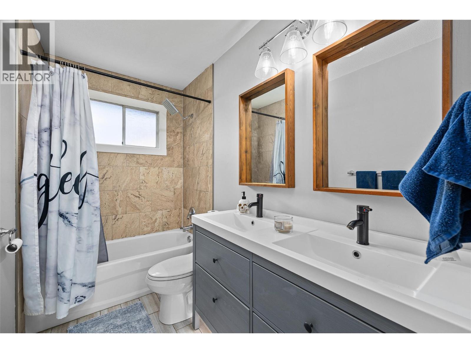 949 Grenfell Court, Kelowna