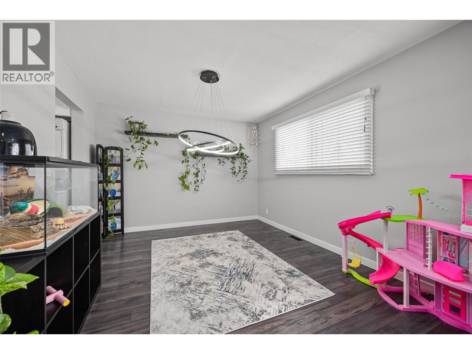 949 Grenfell Court, Kelowna