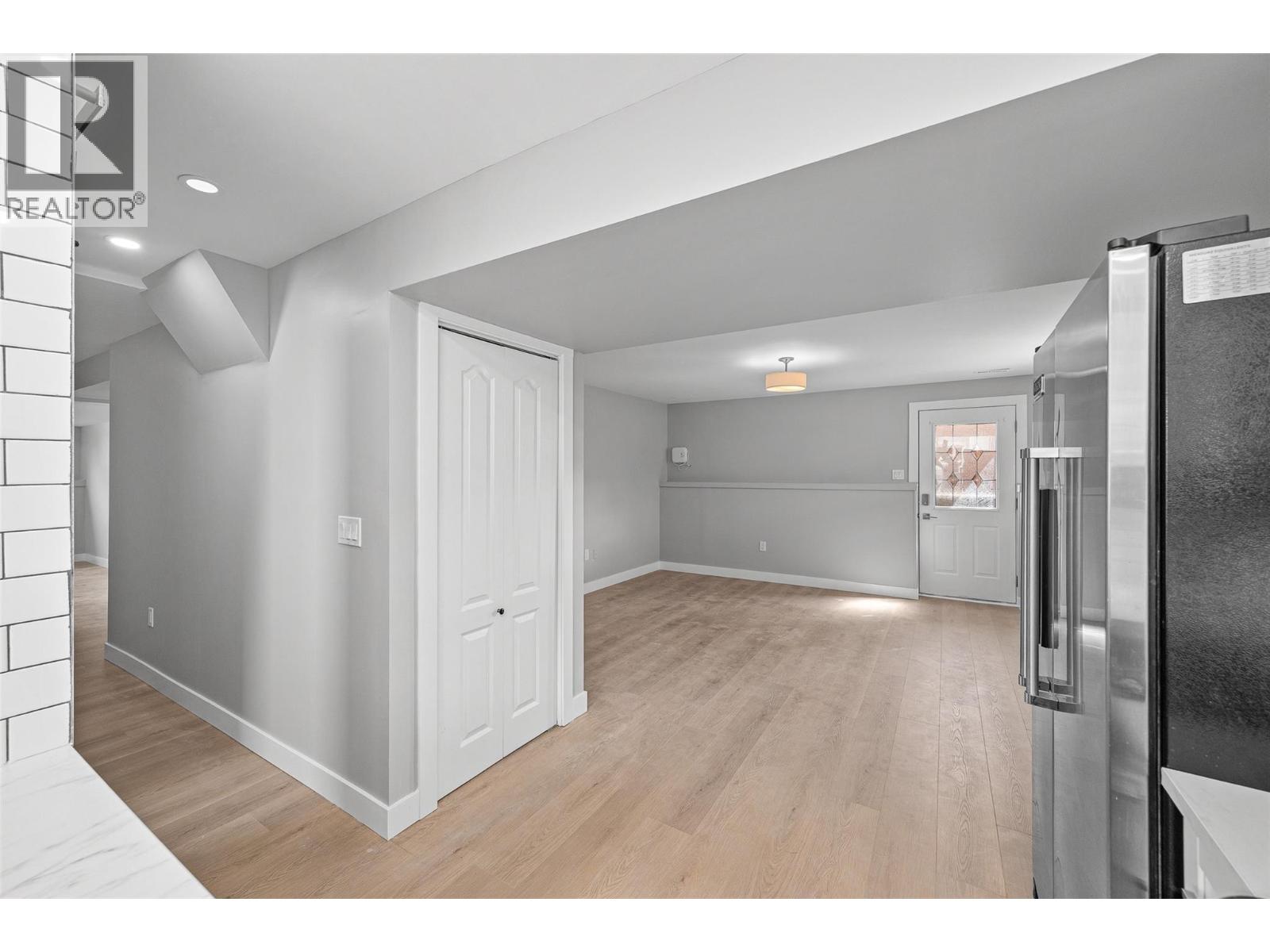 949 Grenfell Court, Kelowna