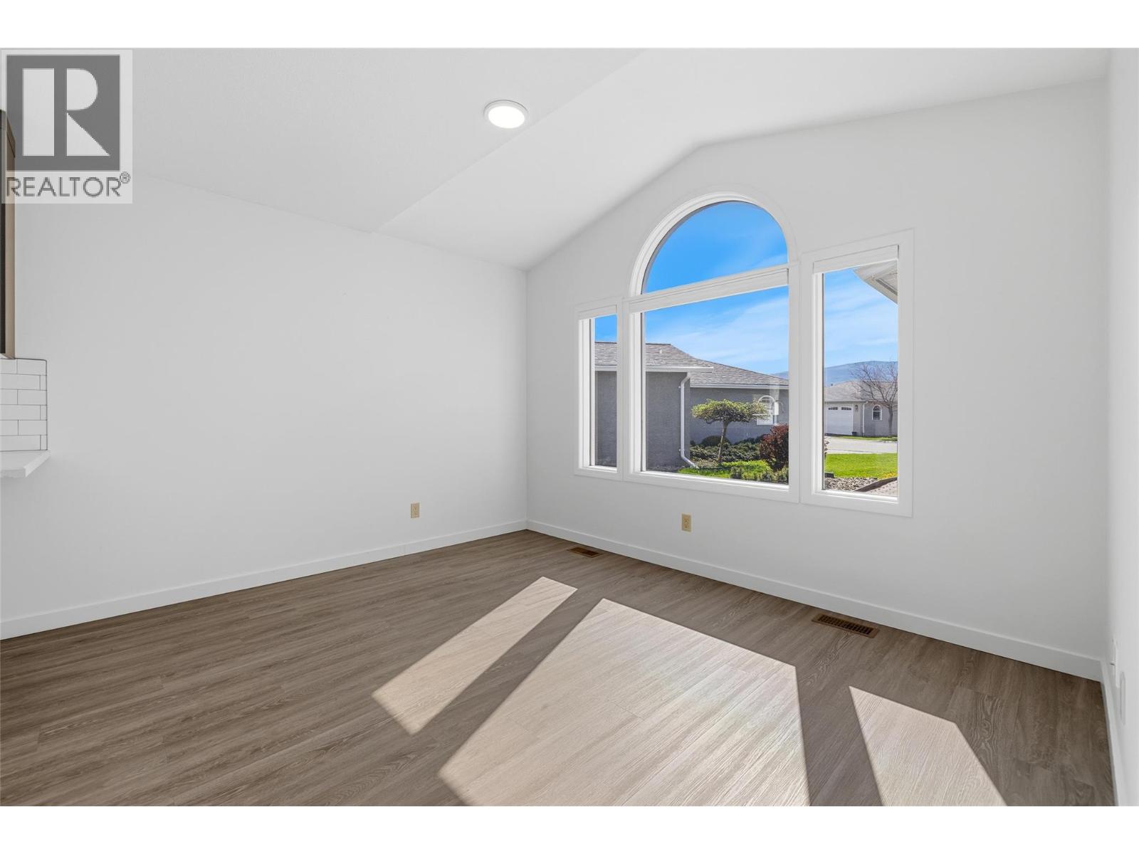 #28 1020 Lanfranco Road Unit# 28 - 10