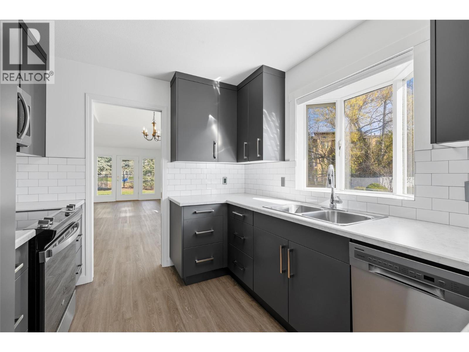 #28 1020 Lanfranco Road Unit# 28 - 14