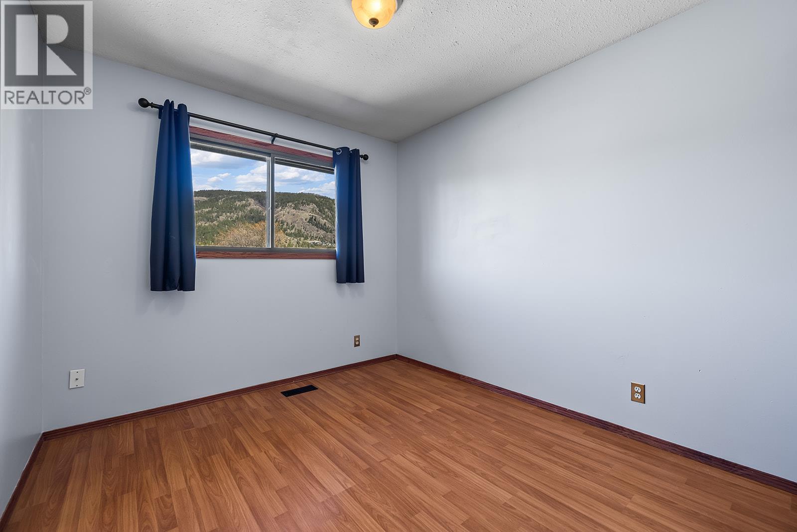  2949 Sandstone Crescent, West Kelowna