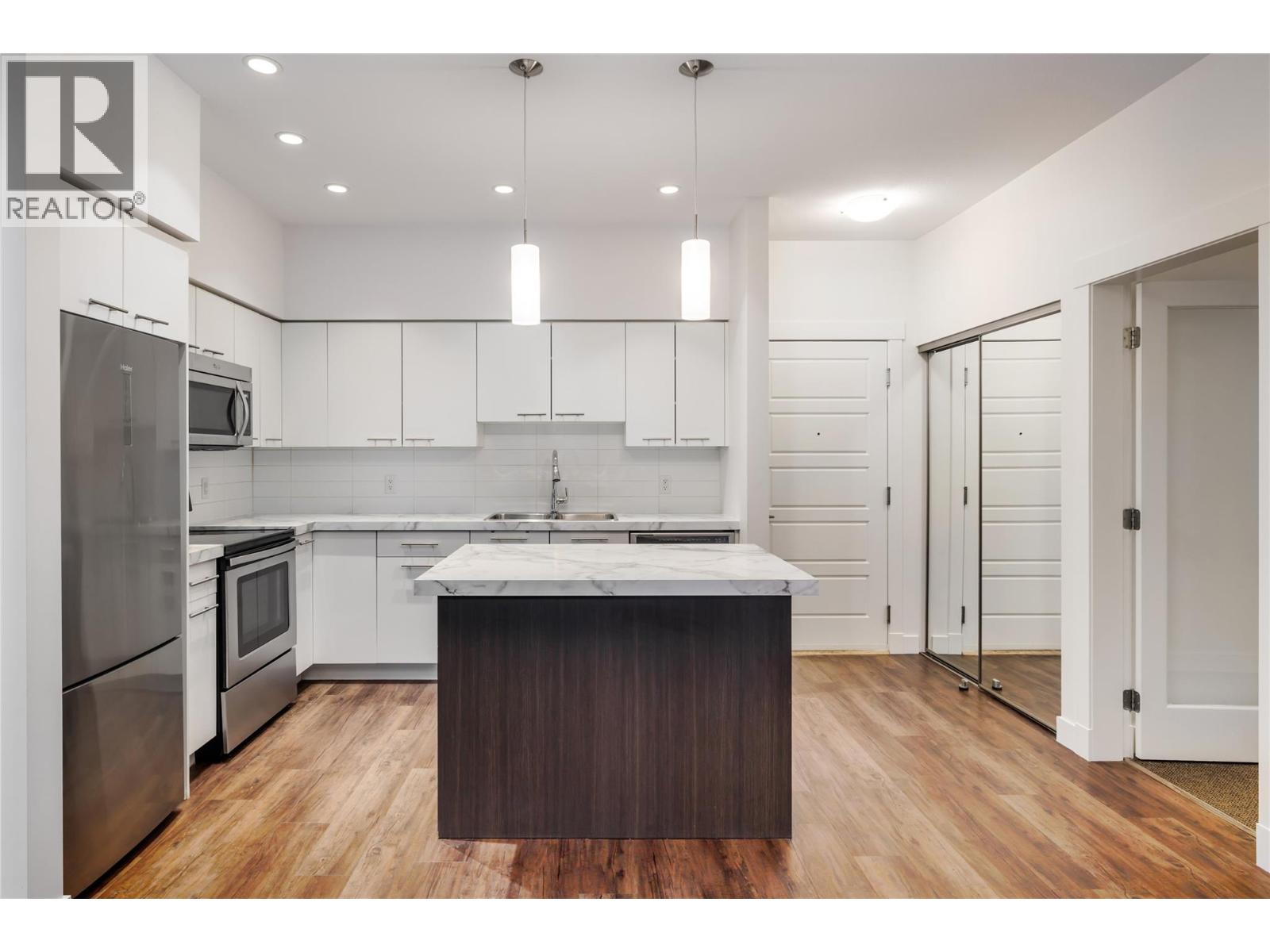 #214 975 Academy Way - 7