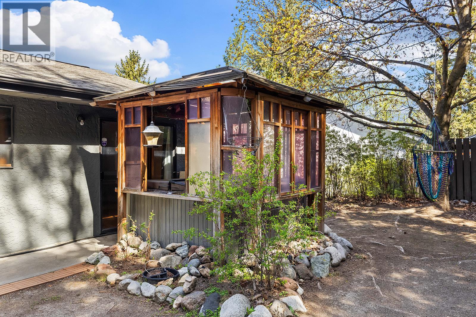  2949 Sandstone Crescent, West Kelowna