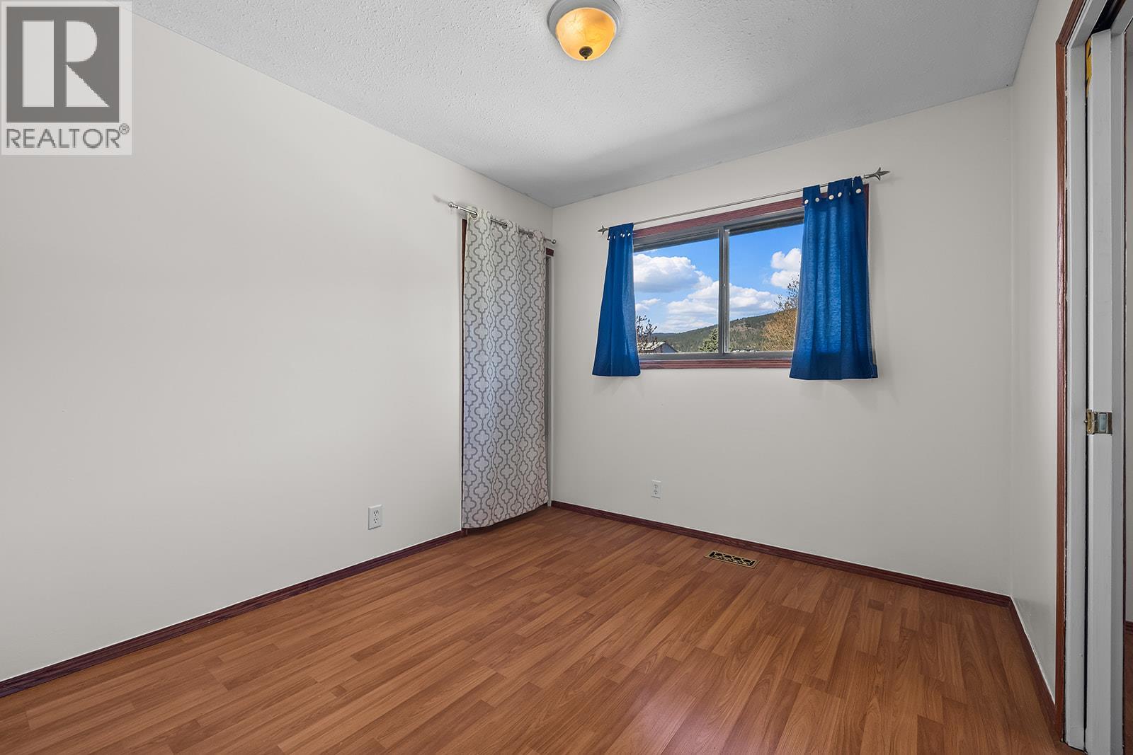  2949 Sandstone Crescent, West Kelowna