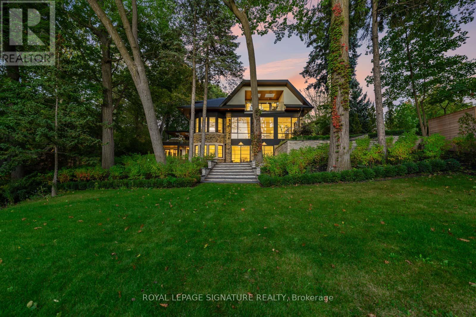 8 CROWN PARK ROAD — photo 49