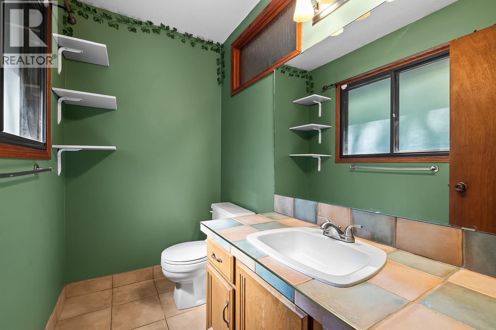  2949 Sandstone Crescent, West Kelowna