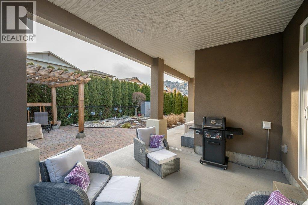  367 CHARDONNAY Avenue, Oliver