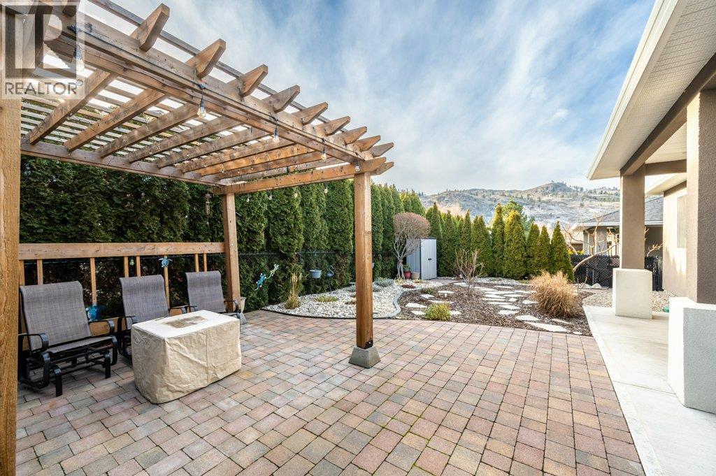  367 CHARDONNAY Avenue, Oliver