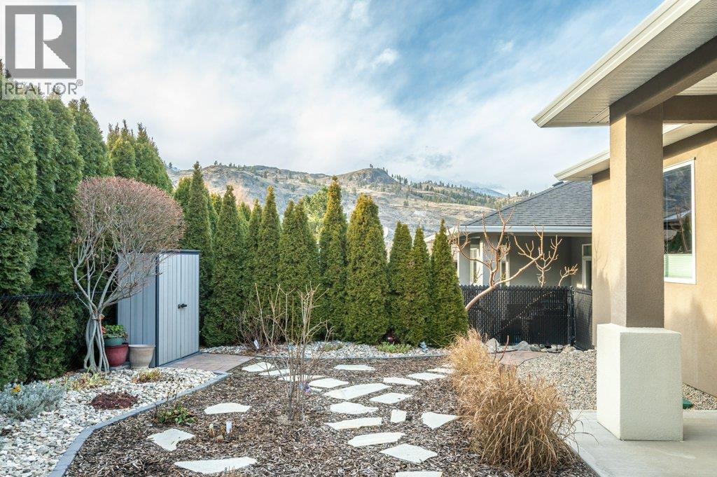  367 CHARDONNAY Avenue, Oliver