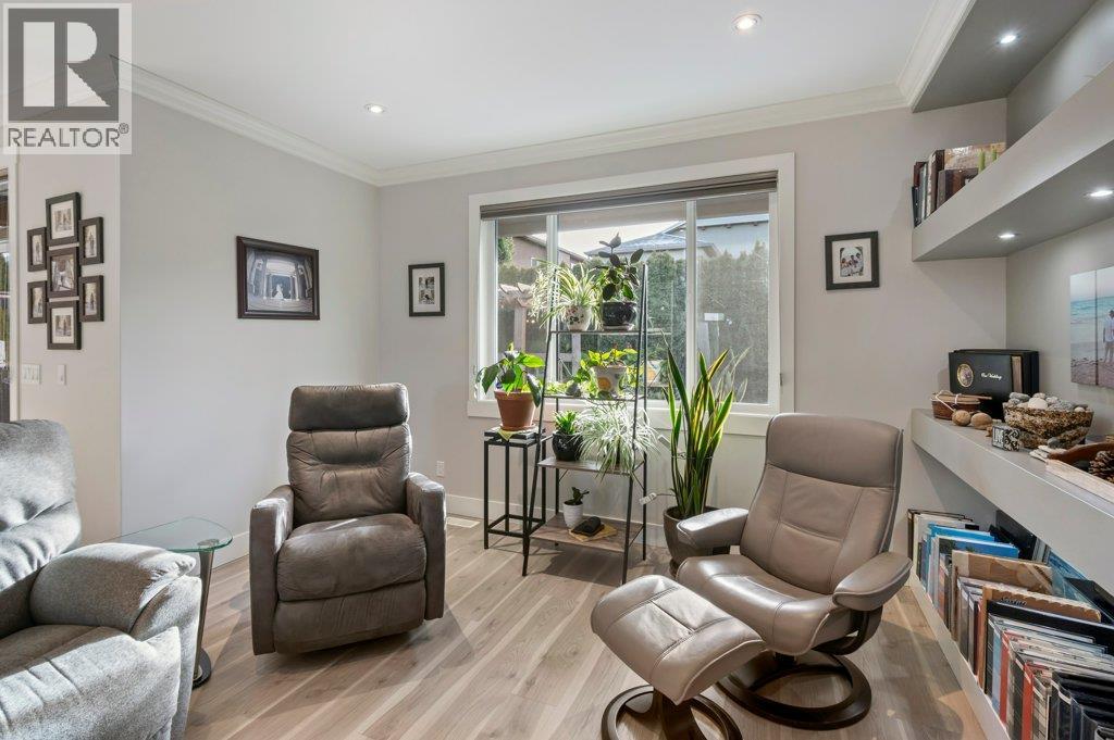  367 CHARDONNAY Avenue, Oliver