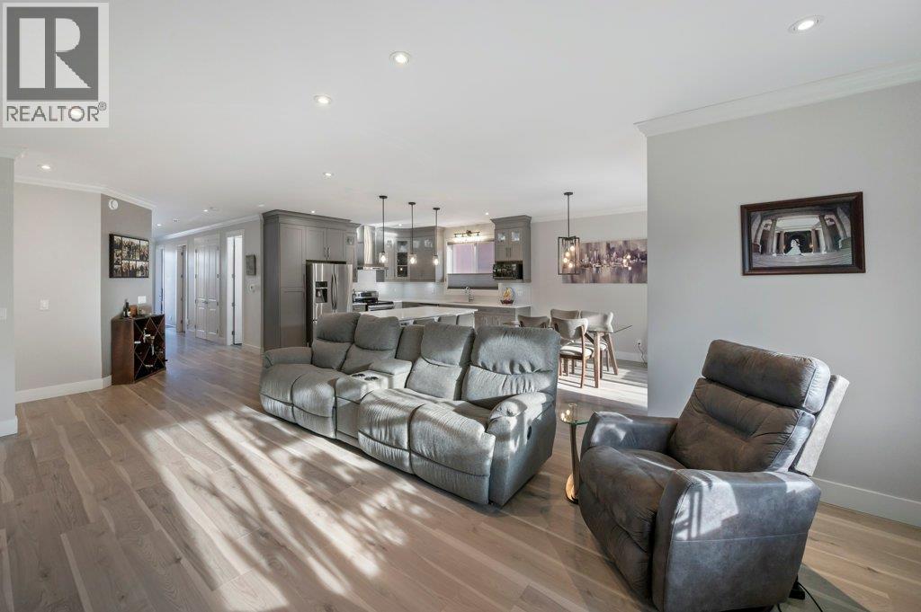  367 CHARDONNAY Avenue, Oliver