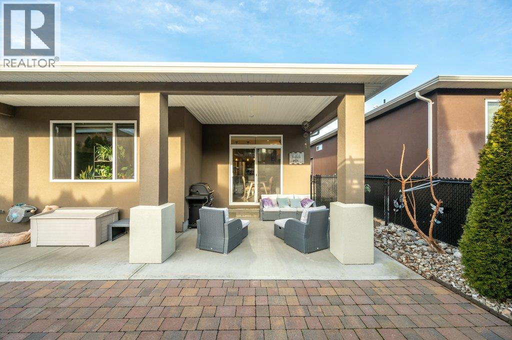  367 CHARDONNAY Avenue, Oliver