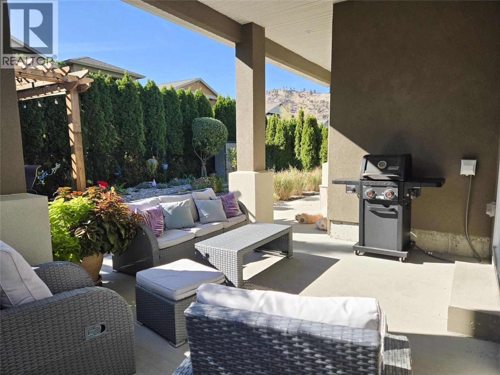  367 CHARDONNAY Avenue, Oliver