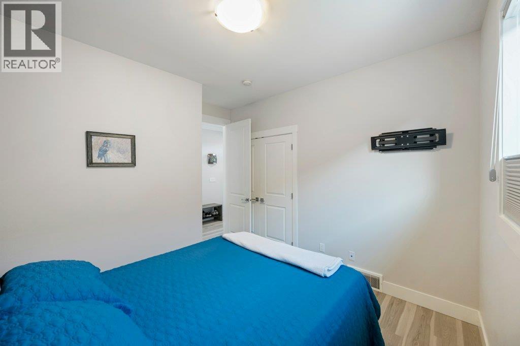  367 CHARDONNAY Avenue, Oliver