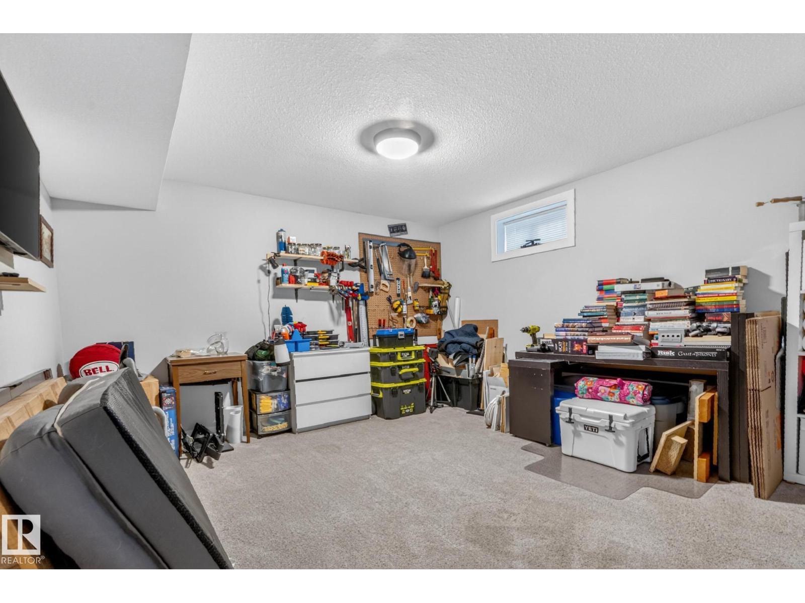 7408 92 AV NW, Edmonton