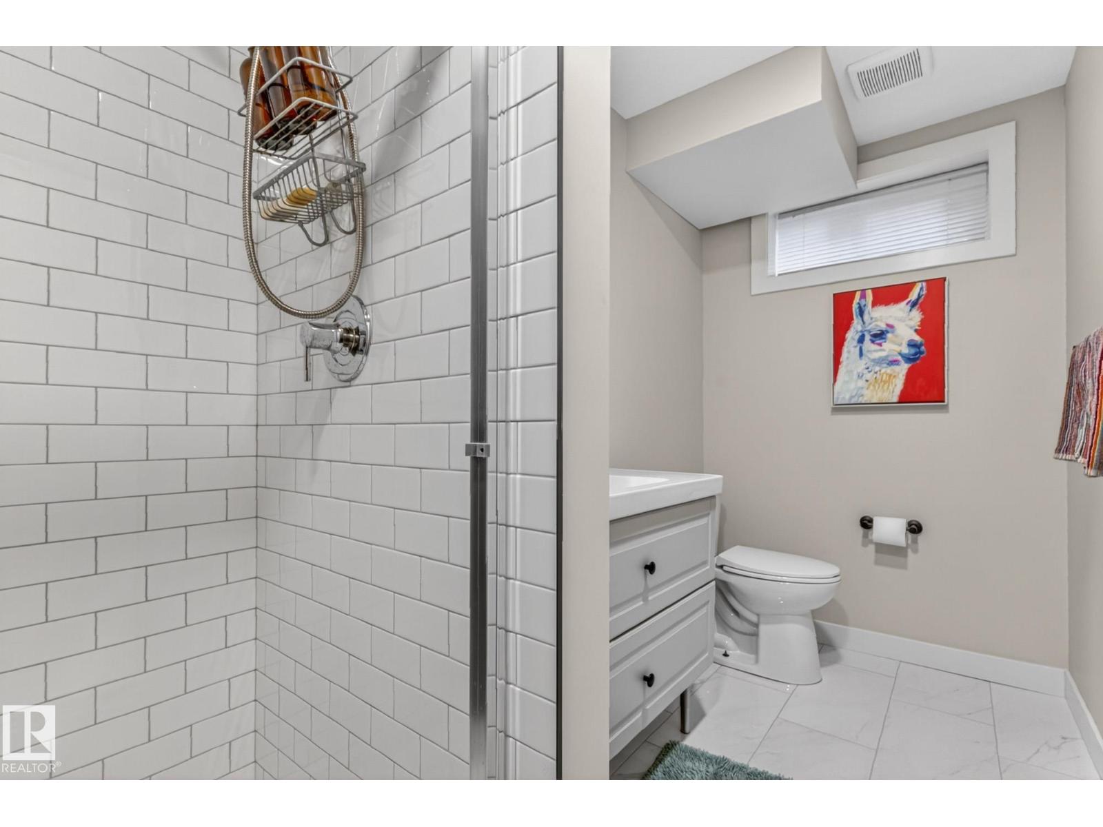 7408 92 AV NW, Edmonton