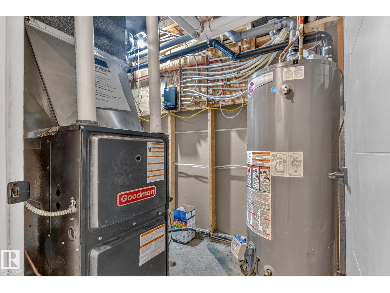 7408 92 AV NW, Edmonton