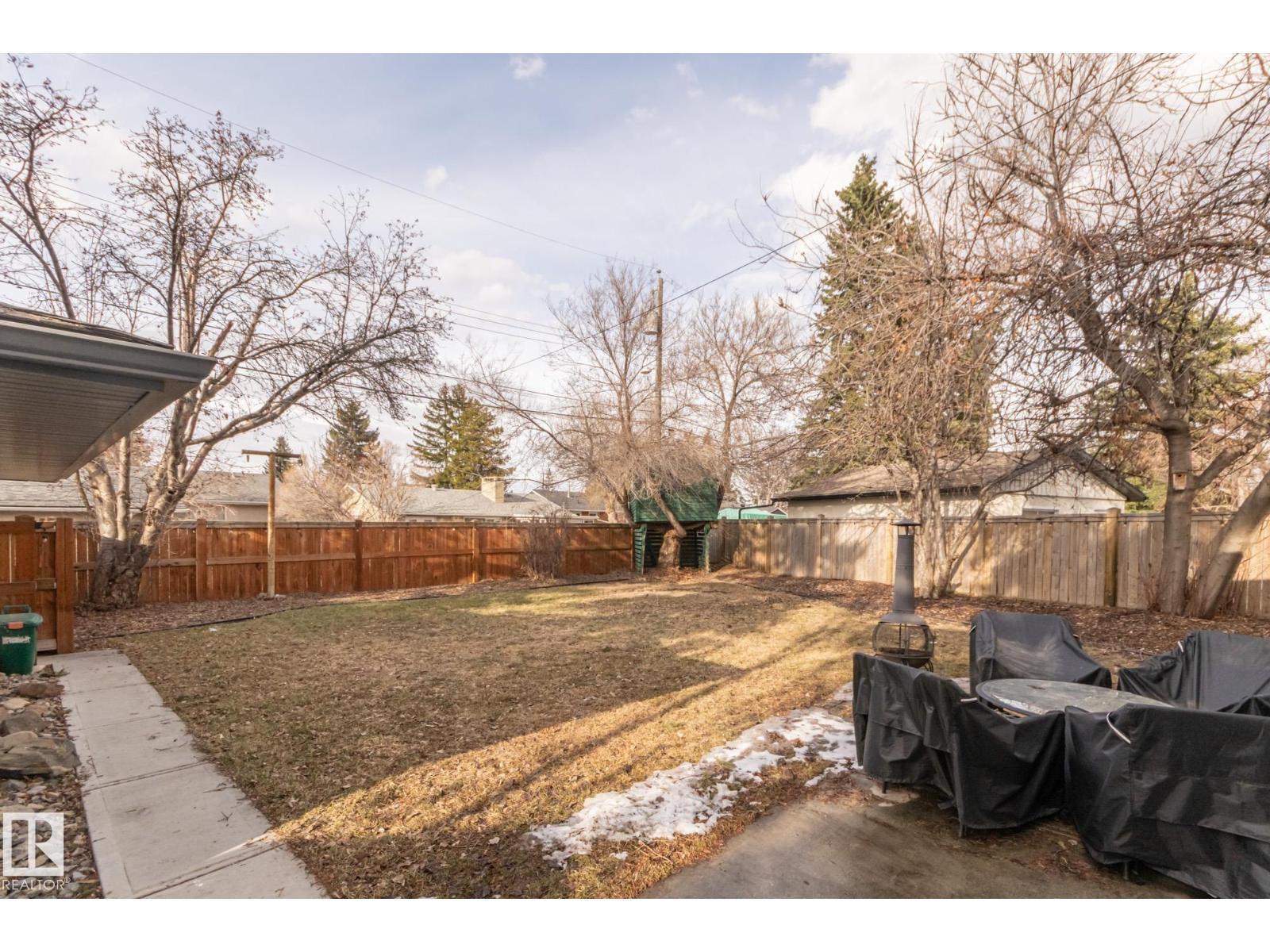 7408 92 AV NW, Edmonton