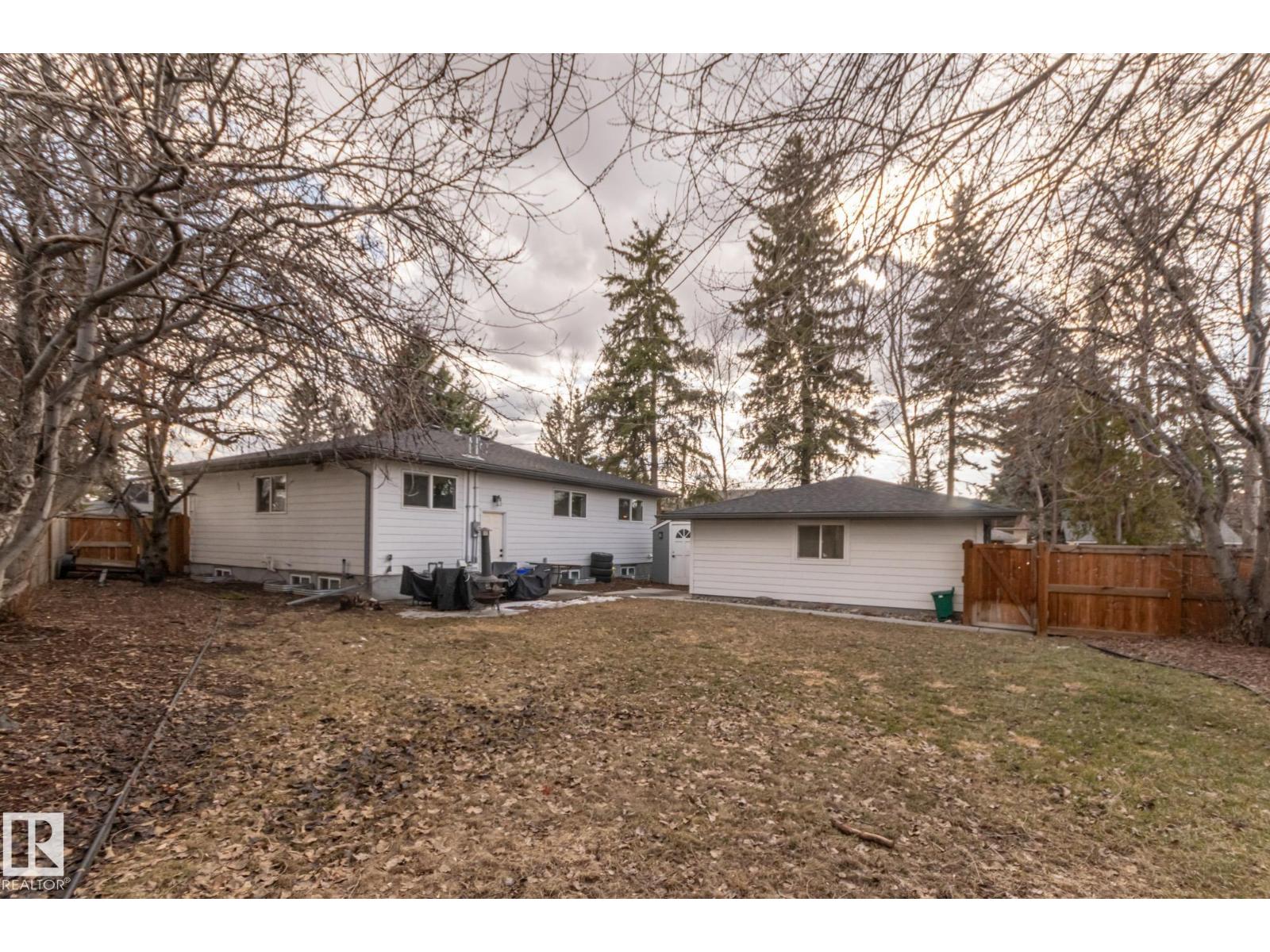 7408 92 AV NW, Edmonton