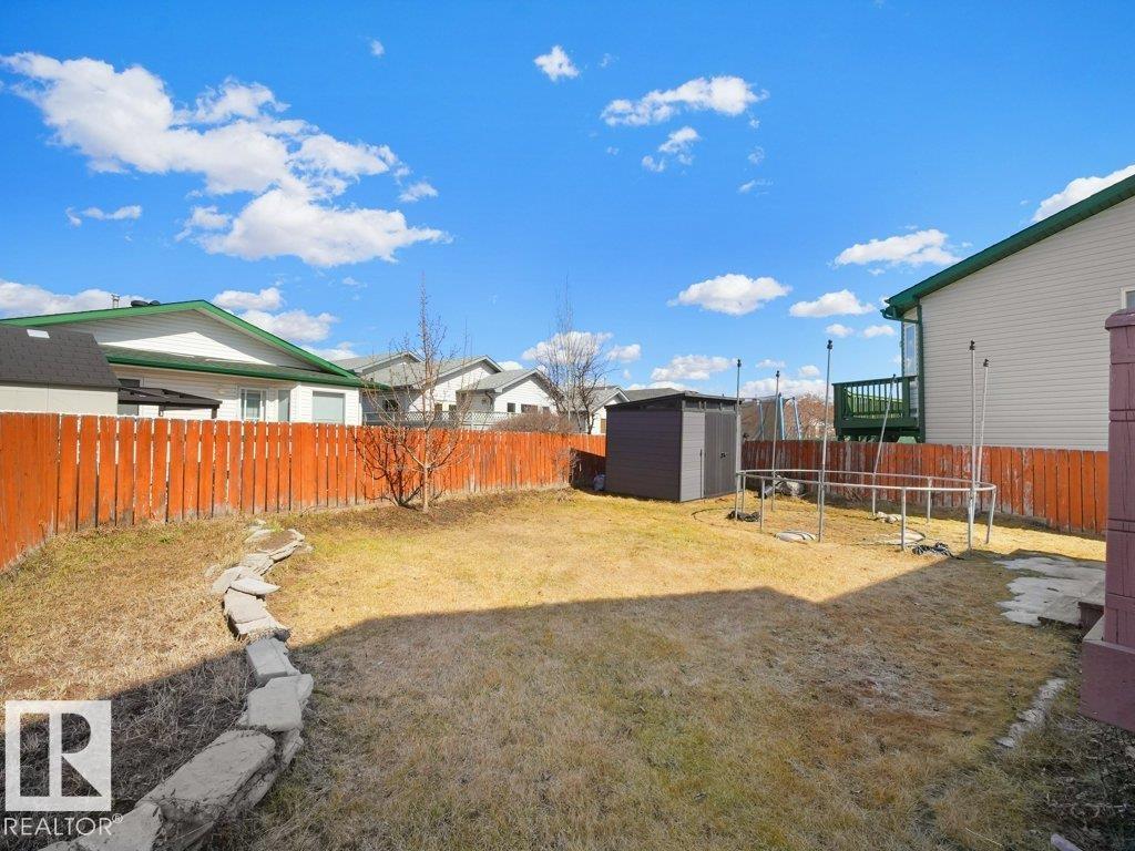 5320 156 AV NW, Edmonton