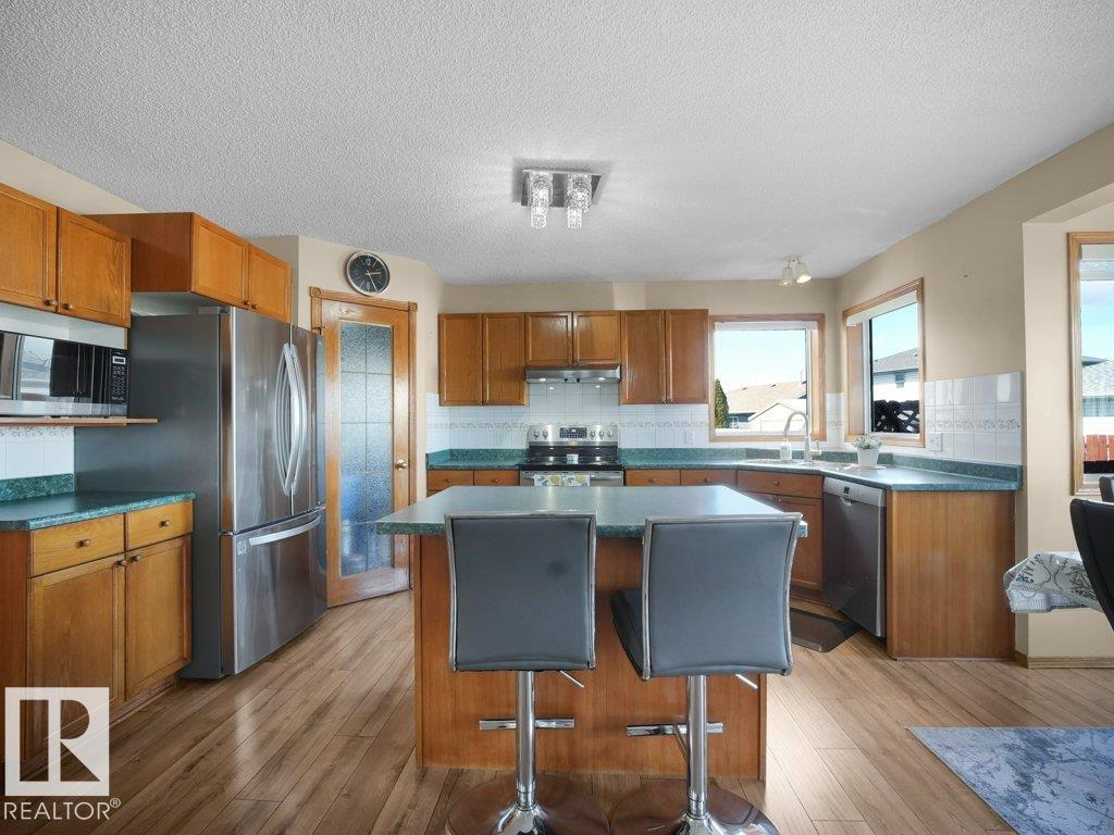 5320 156 AV NW - 24