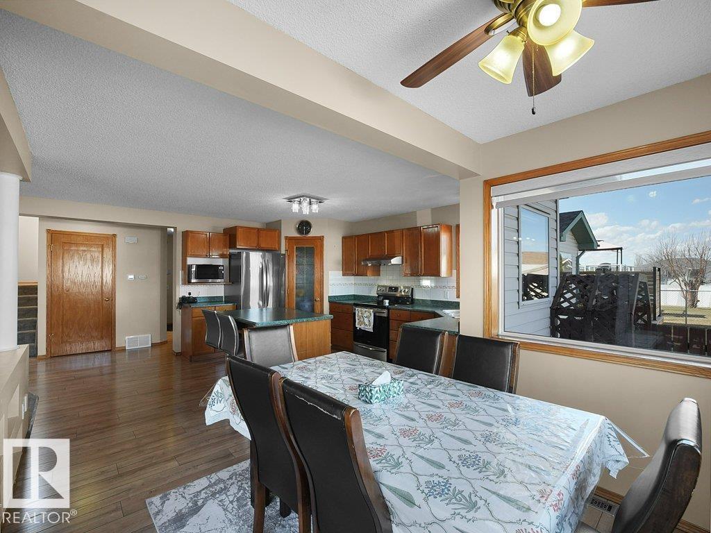 5320 156 AV NW, Edmonton