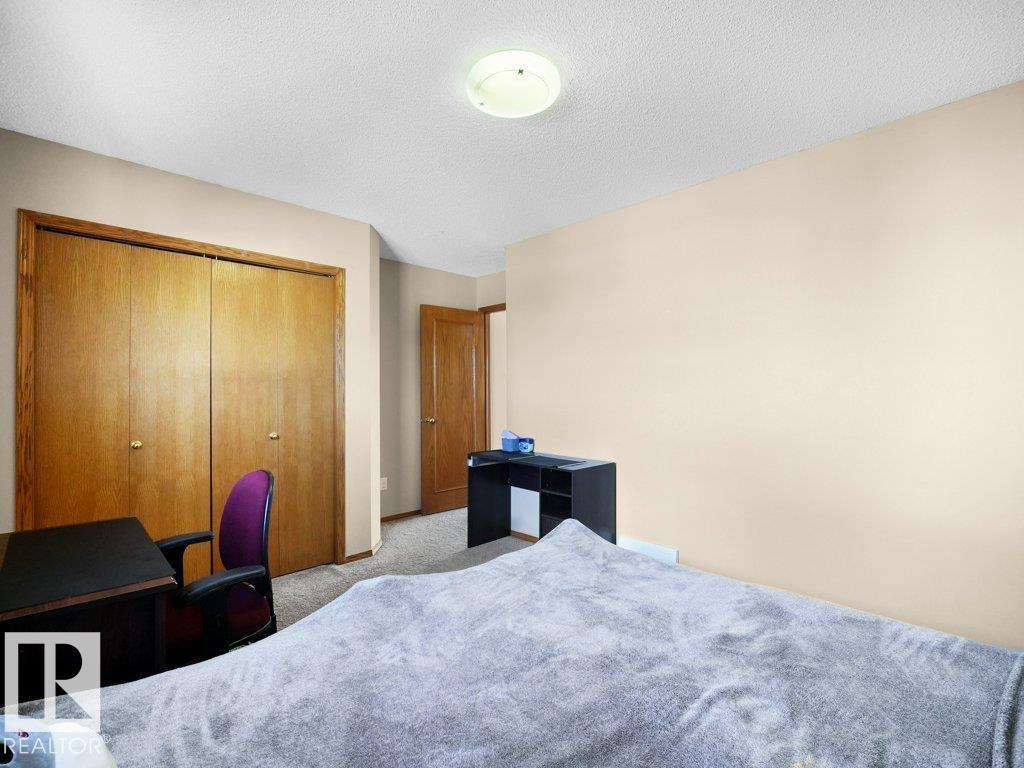 5320 156 AV NW, Edmonton