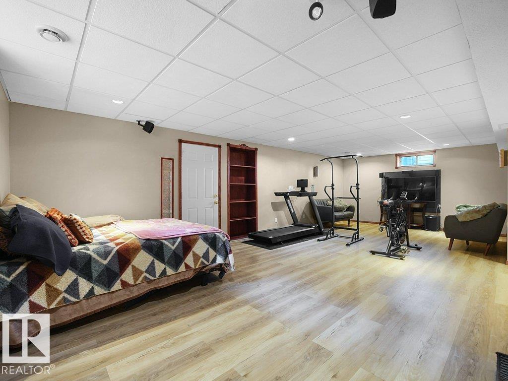 5320 156 AV NW, Edmonton