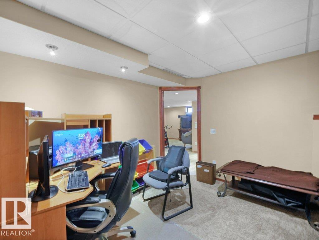 5320 156 AV NW, Edmonton