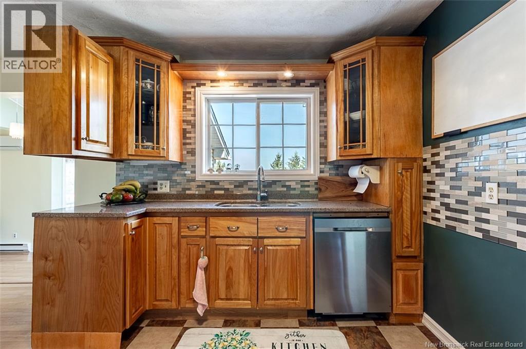 939 Coverdale Road - 12