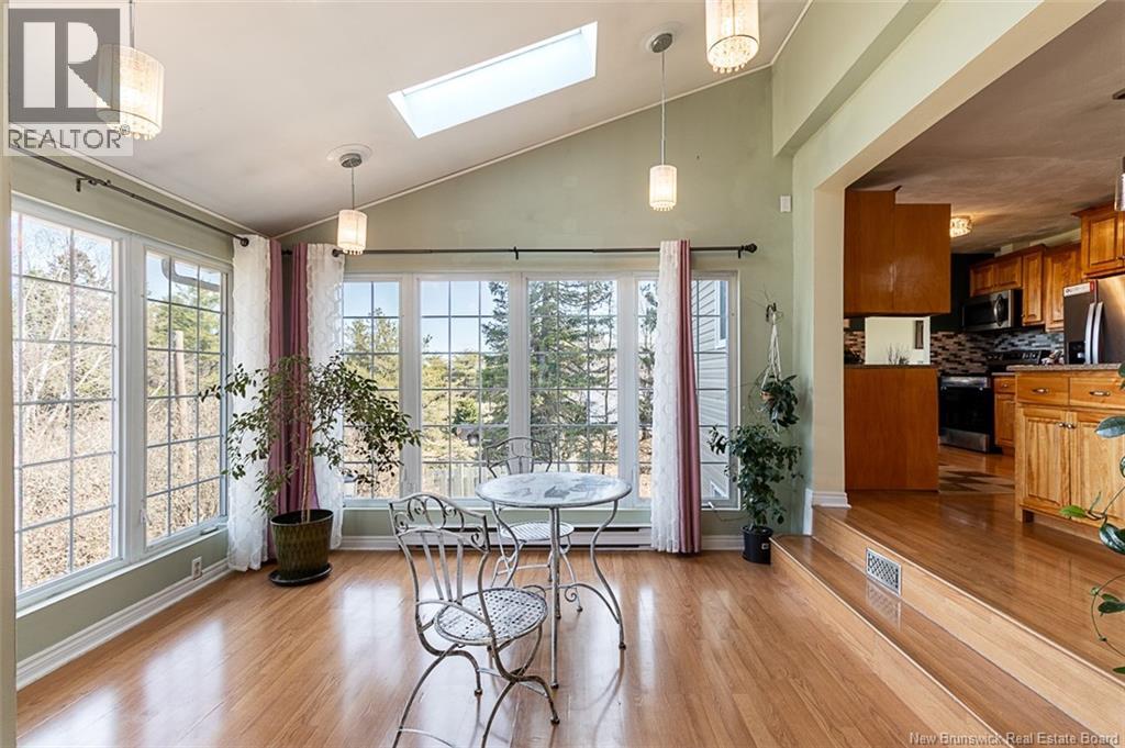 939 Coverdale Road - 19