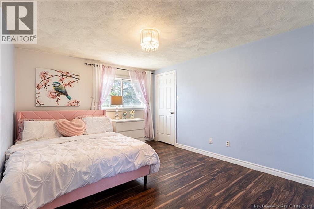 939 Coverdale Road - 24