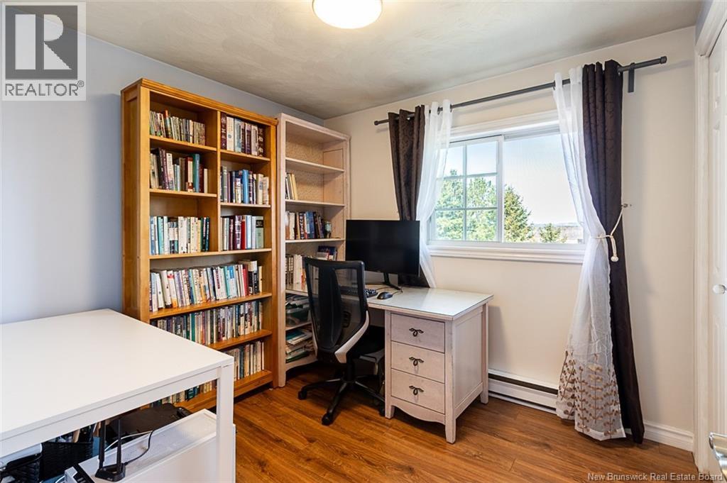 939 Coverdale Road - 27