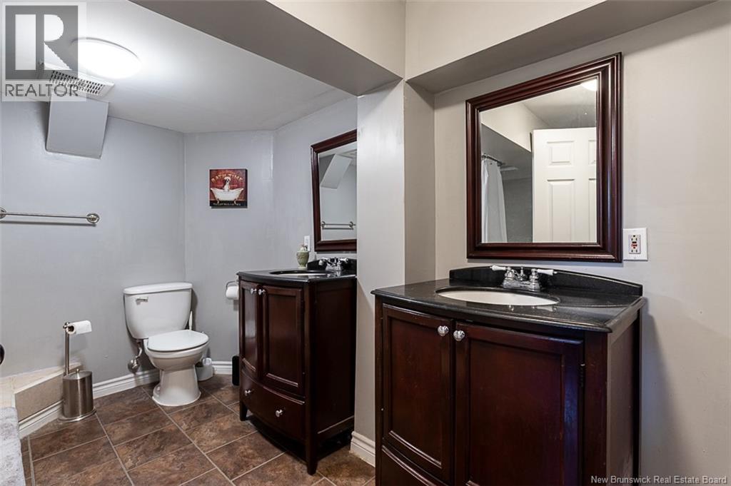 939 Coverdale Road - 34