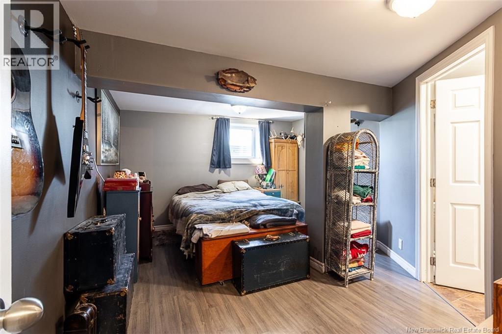 939 Coverdale Road - 36