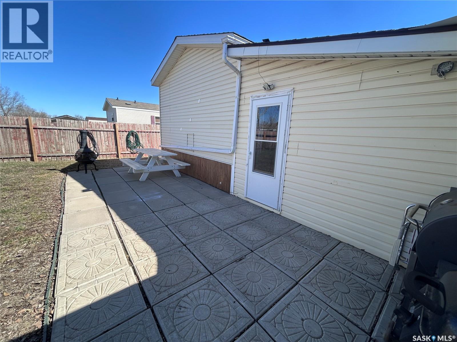 301 WILLOW PARK GREEN - 44