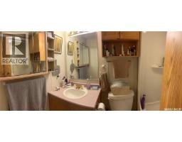 301 Willow Park Green, Estevan, SK S4A2R9 Photo 33
