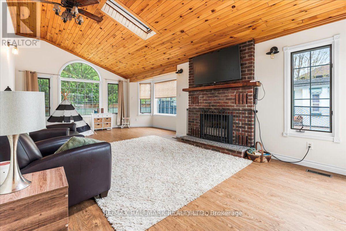 8 LAKEVIEW HEIGHTS — photo 13