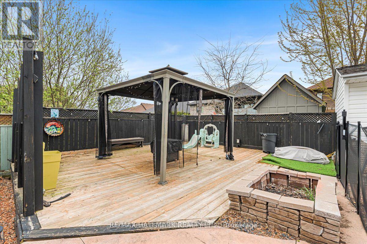 8 LAKEVIEW HEIGHTS — photo 26