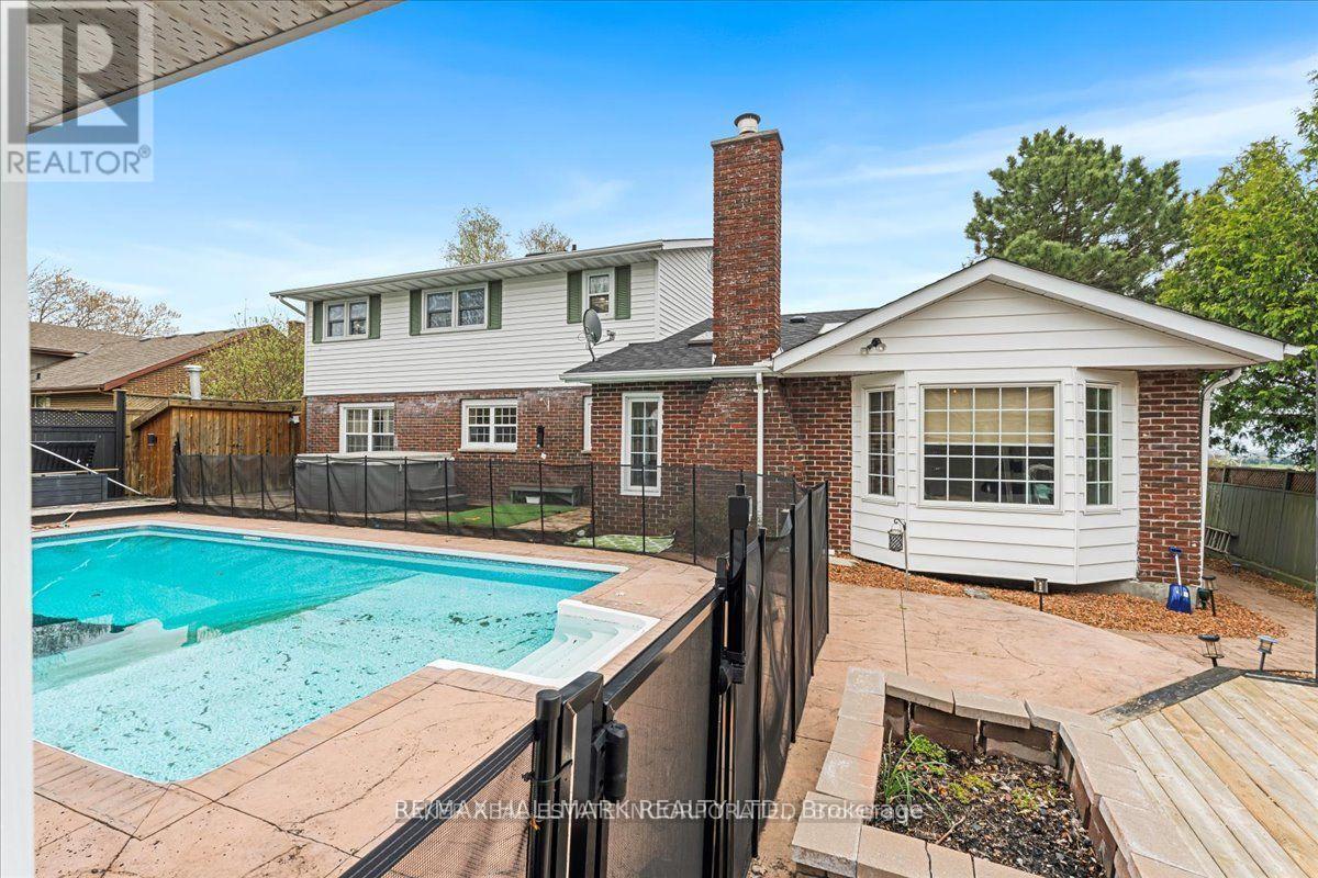 8 LAKEVIEW HEIGHTS — photo 28